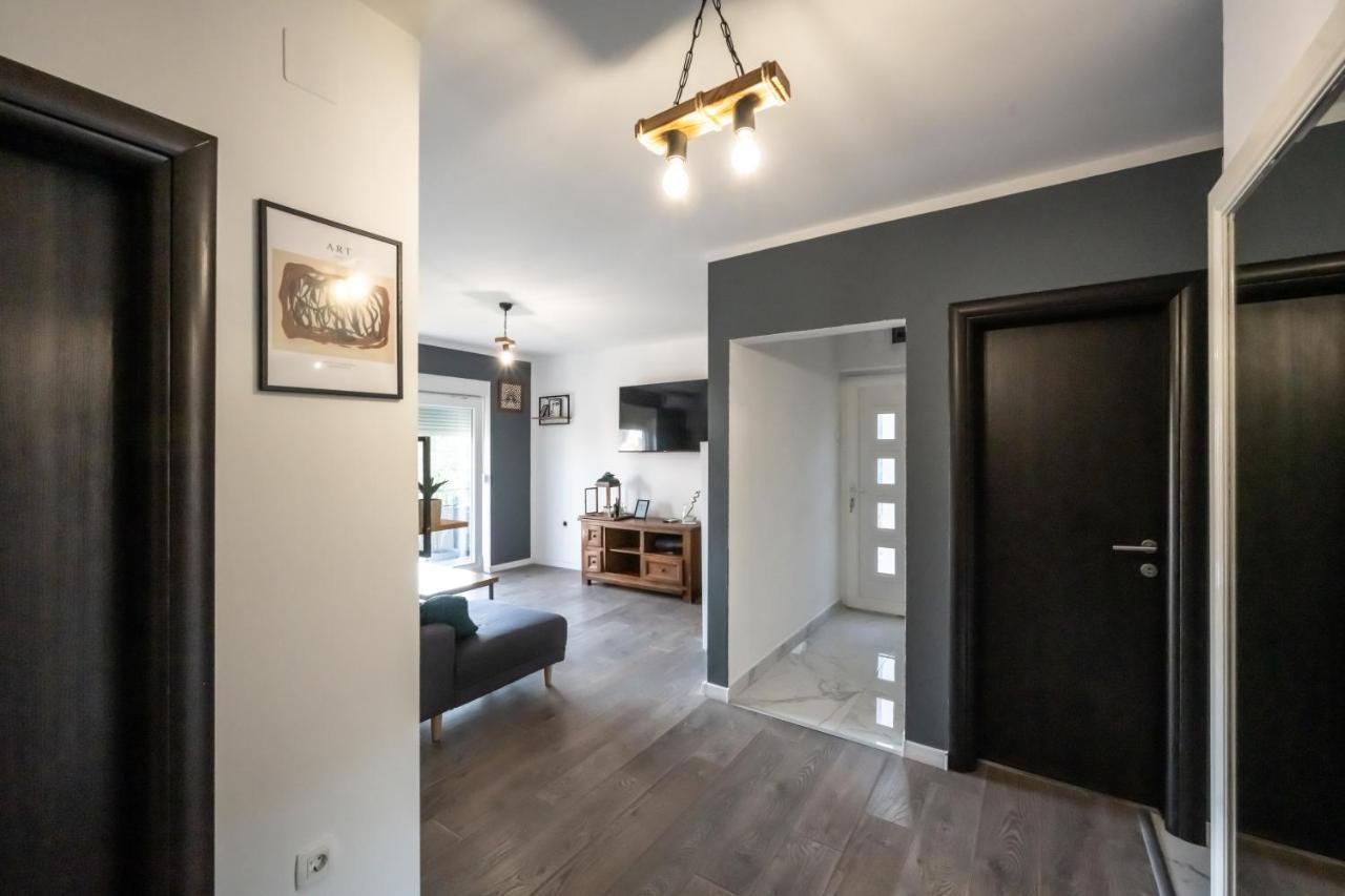 שיבניק Hedonist Apartment מראה חיצוני תמונה