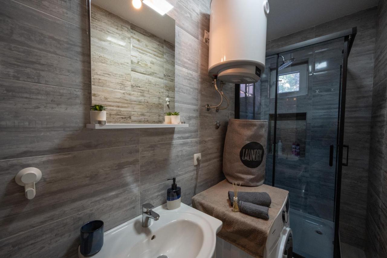 שיבניק Hedonist Apartment מראה חיצוני תמונה