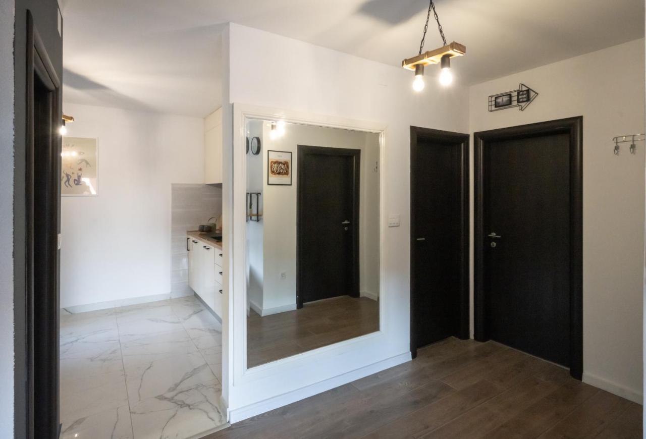 שיבניק Hedonist Apartment מראה חיצוני תמונה